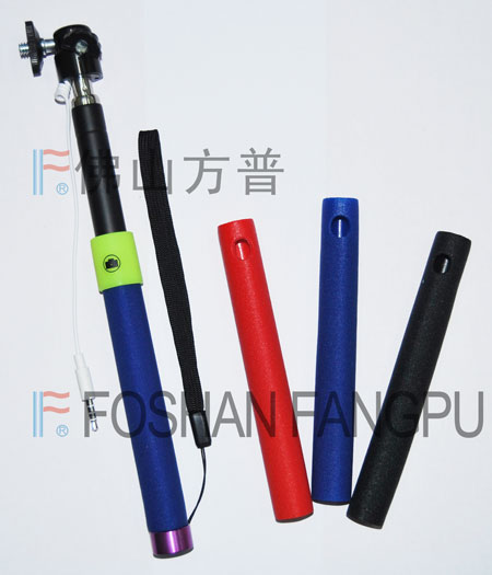 方普手把套在手机自拍杆上的应用 方普手把套在手机自拍杆上的应用